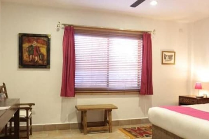 Room 2 of 19