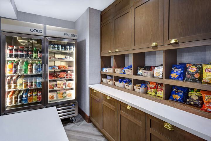 Snack bar