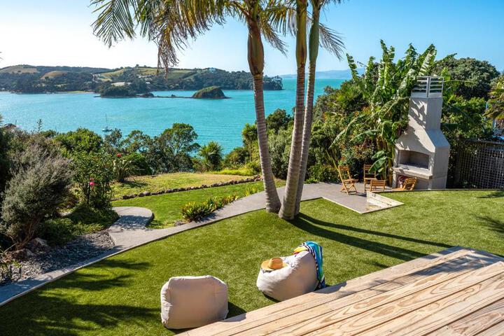 Image of Sol Spa Oasis - Surfdale Holiday Home