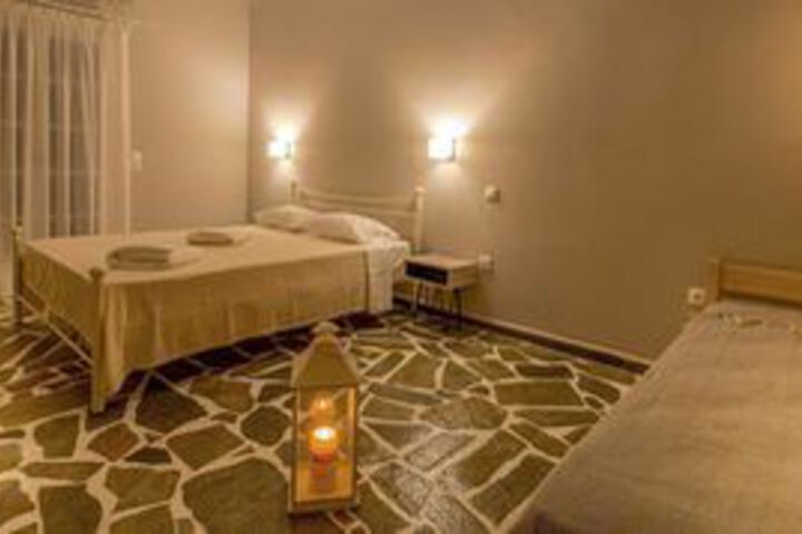 Room 8 of 22