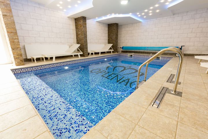 Pool 3 of 4