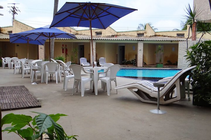 Hotel Pool