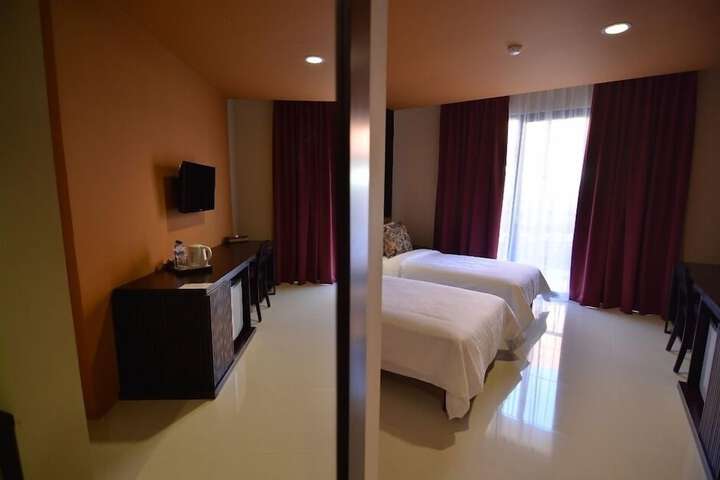 Room 16 of 57