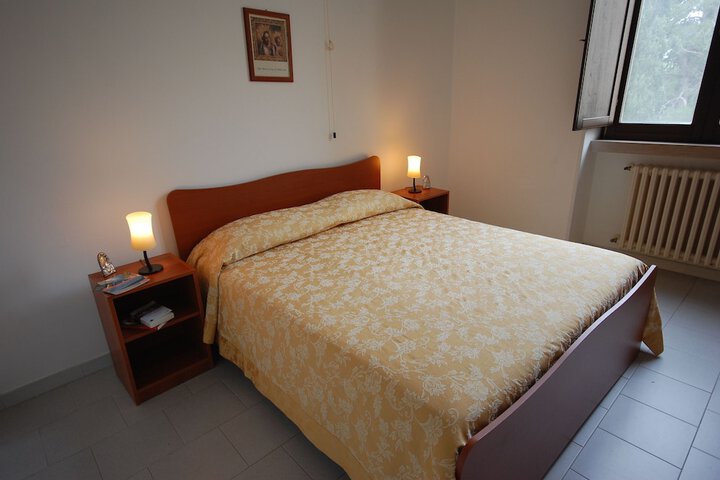 Room 3 of 51