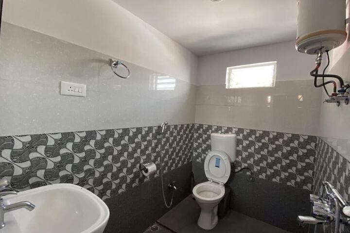 Room 15 of 23