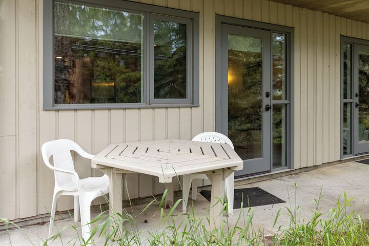 Terrace/Patio 57 of 102