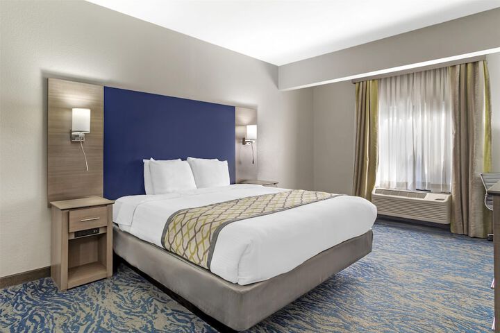Room 16 of 33
