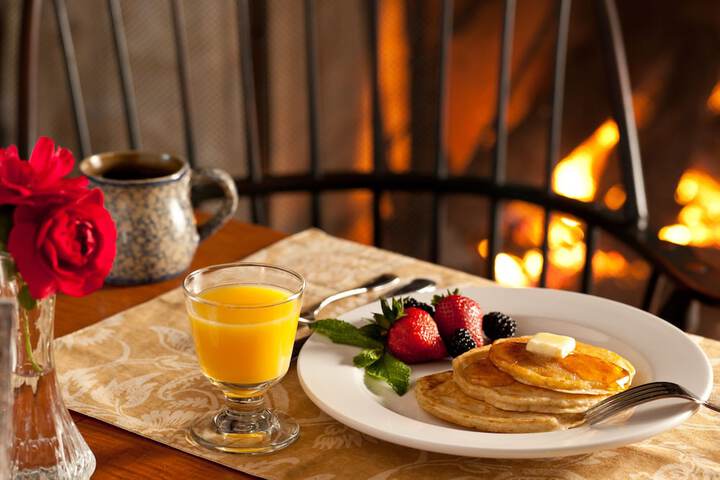 Breakfast/Coffee Service 58 of 65