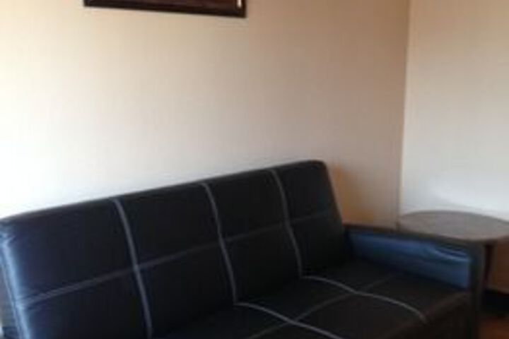 Room 12 of 18