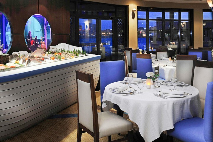 Dining 117 of 142