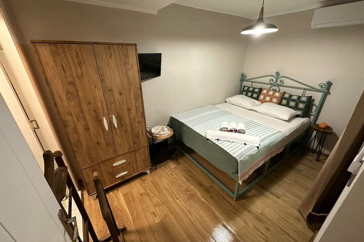 Room 2 of 14