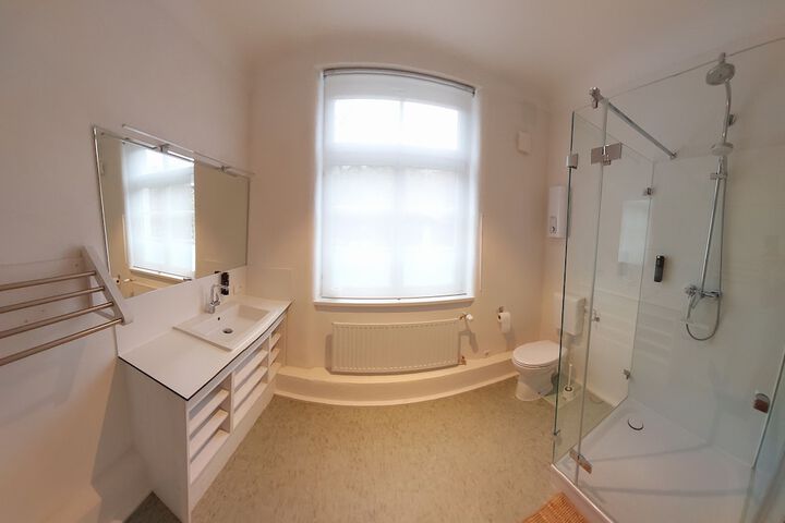 Room 45 of 67