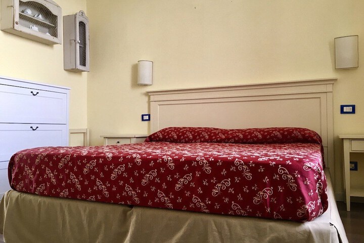 Room 10 of 57