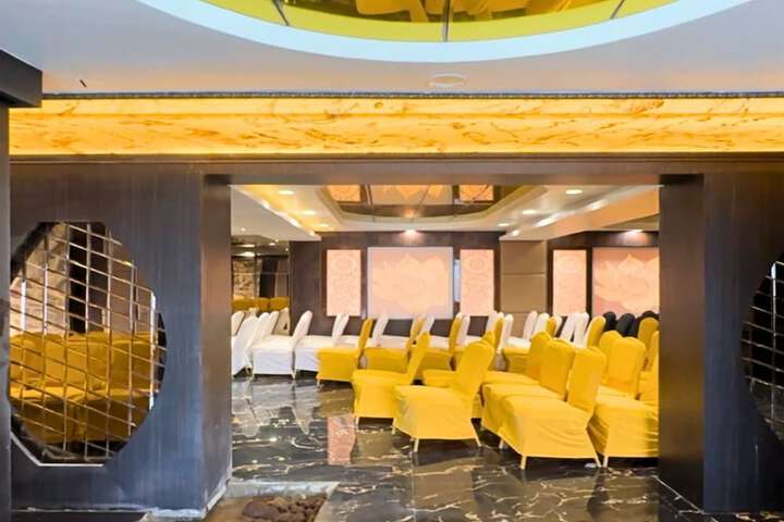 Ballroom/Hall 60 of 69