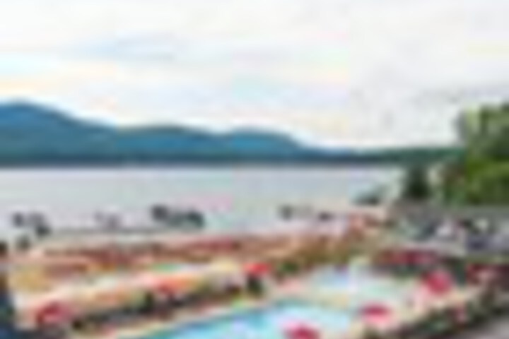 Pool 320 of 549