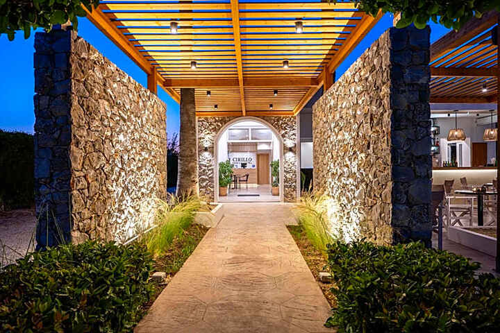 Cirillo Family Hotel-Christinas Studios