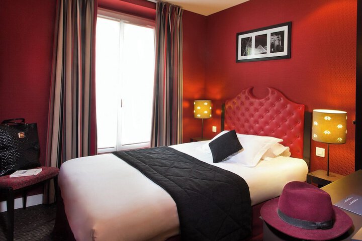 Room 15 of 29