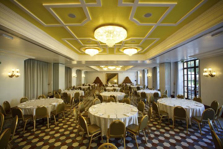 Ballroom/Hall 86 of 106