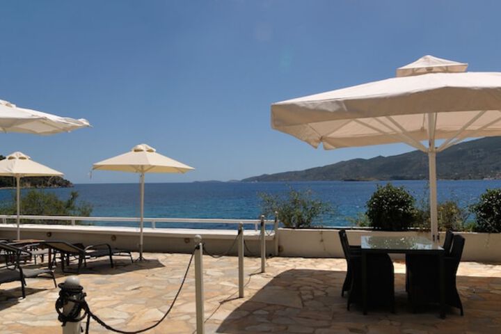 Terrace/Patio 68 of 72
