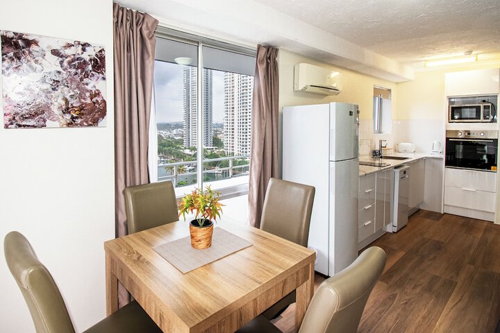 Dining Photos