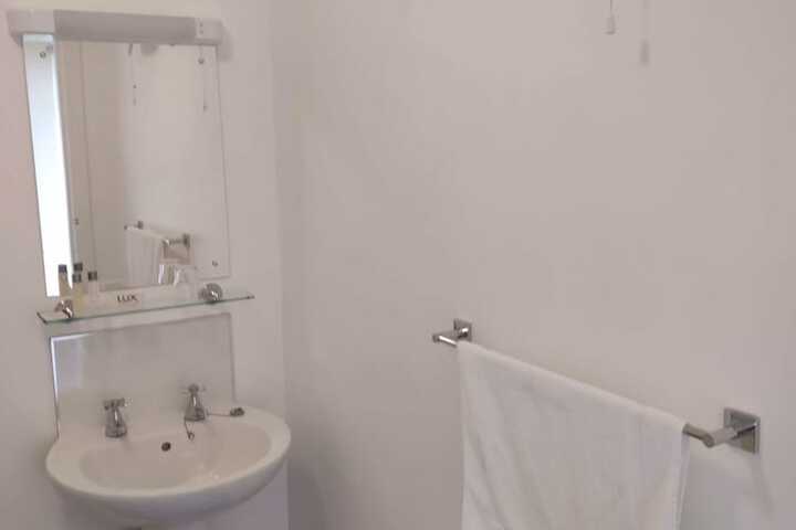 Room 85 of 132
