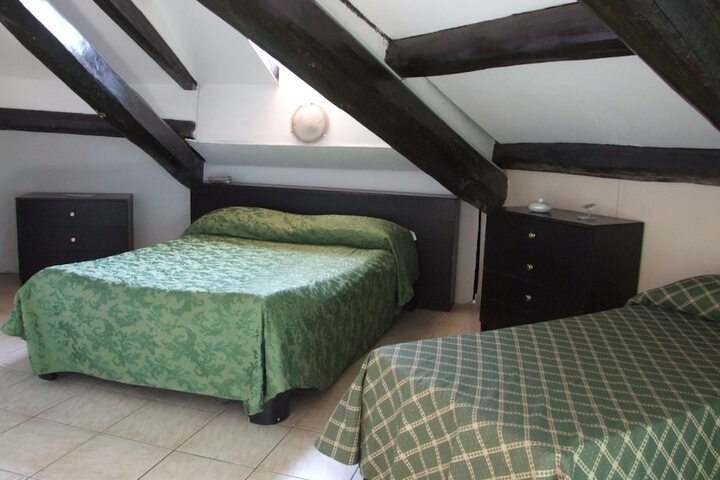 Room 7 of 21