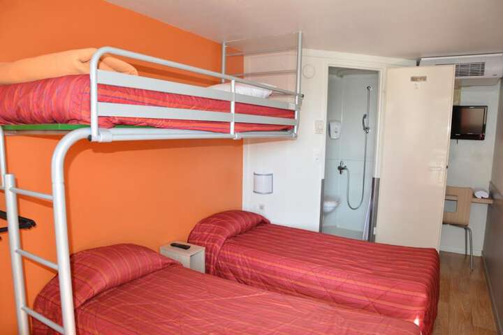 Room 4 of 29