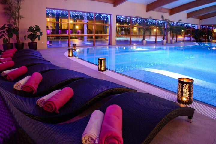 Pool 11 of 36