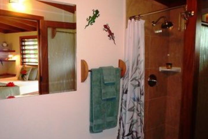 Room 5 of 194