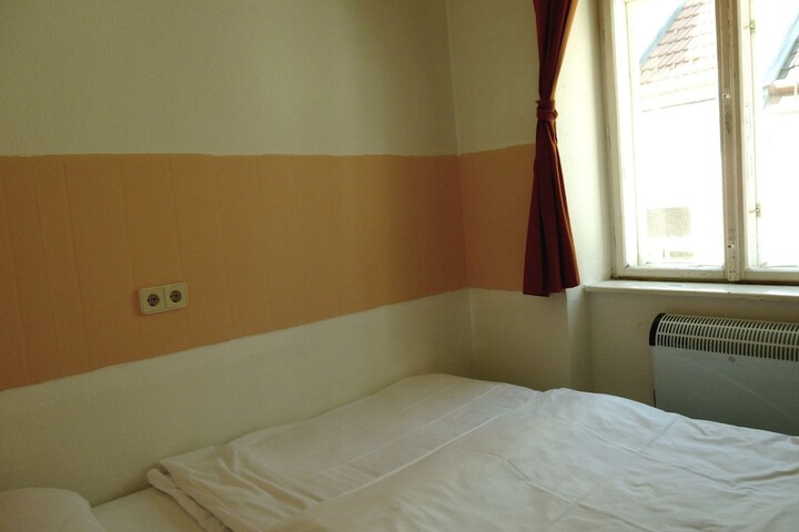 Room 17 of 108