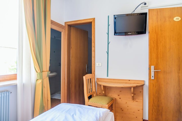 Room 55 of 115
