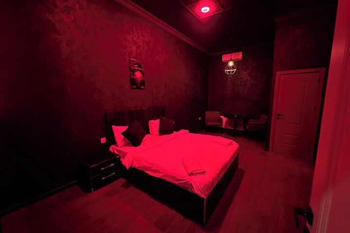 Room 50 of 78