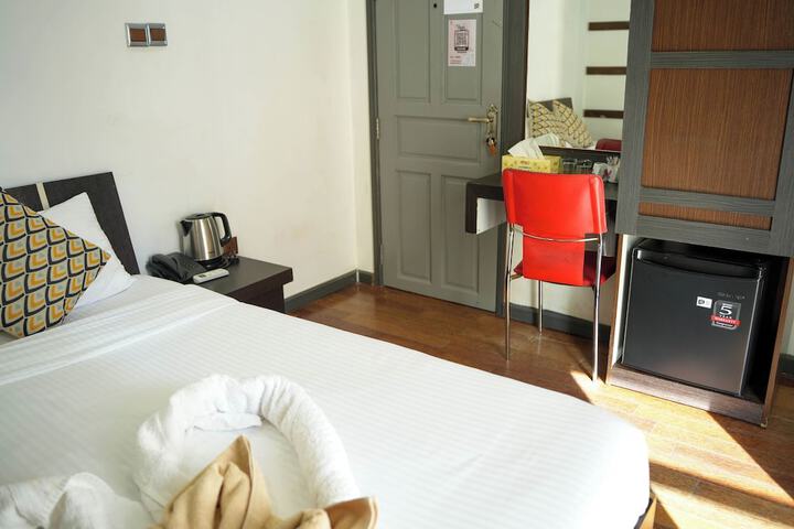 Room 35 of 95