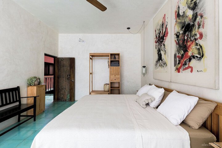 Room 41 of 118
