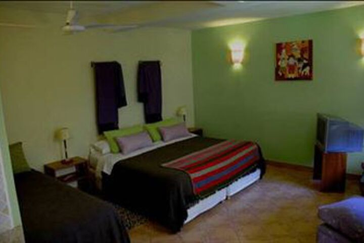 Room 11 of 34