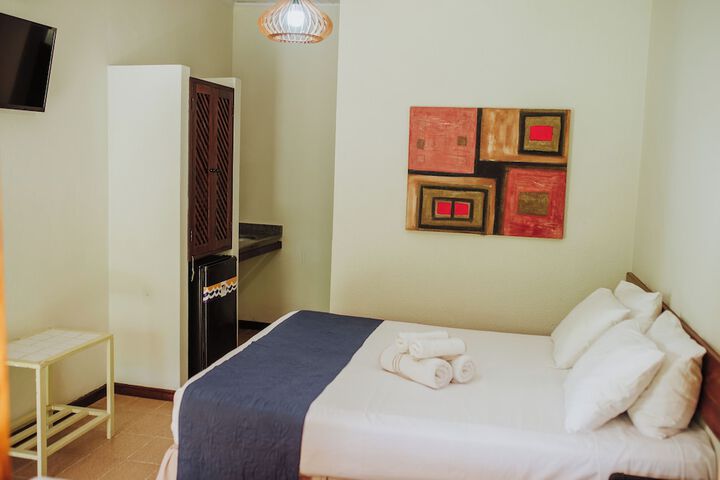 Room 16 of 38