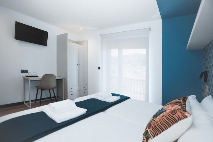 Room 9 of 53