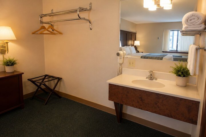 Room 12 of 29
