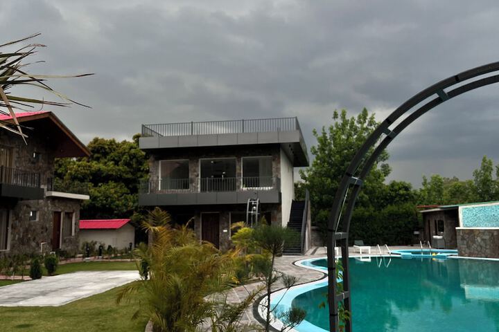 Pool 27 of 66