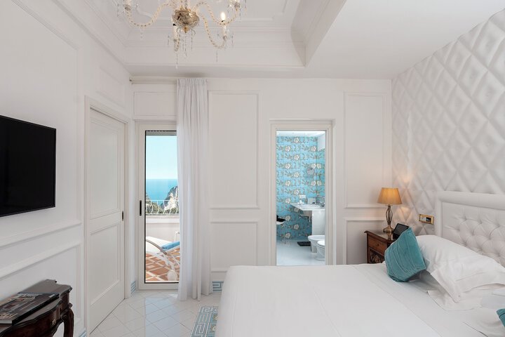 Room 61 of 250