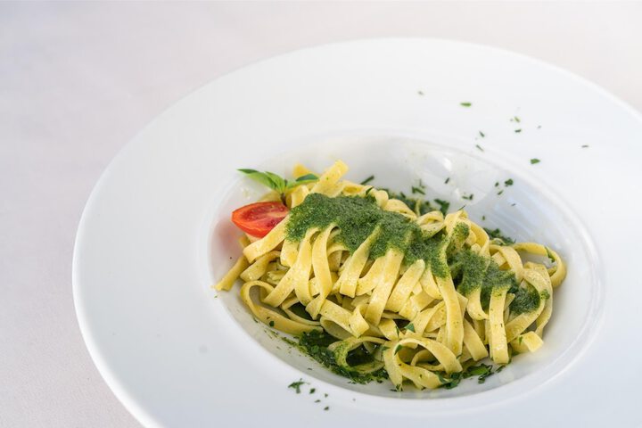 Dining 120 of 162