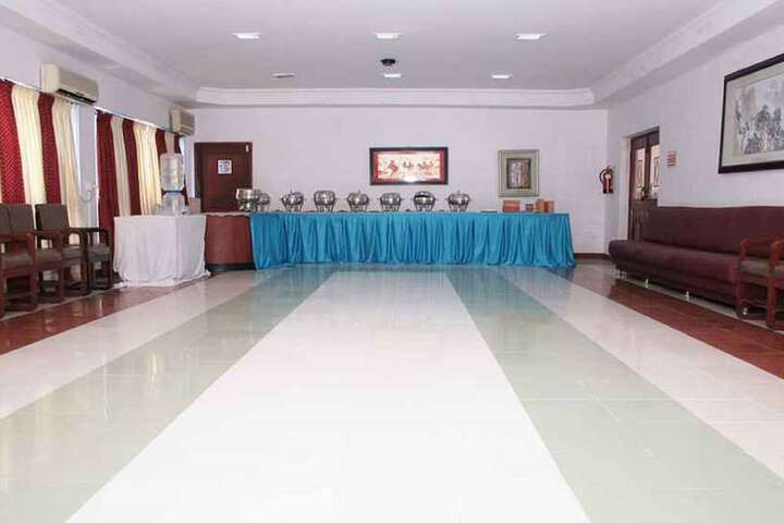 Dining Photos