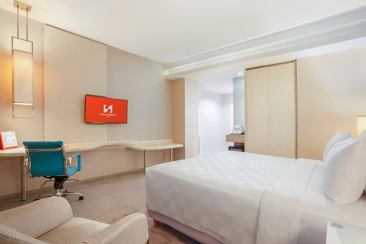 Room 7 of 53