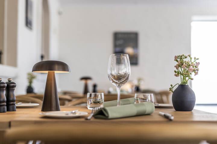 Dining 80 of 126