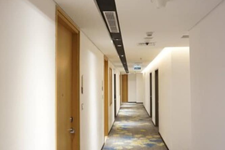 Ballroom/Hall 55 of 65