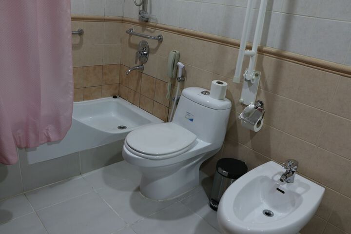 Room 35 of 47