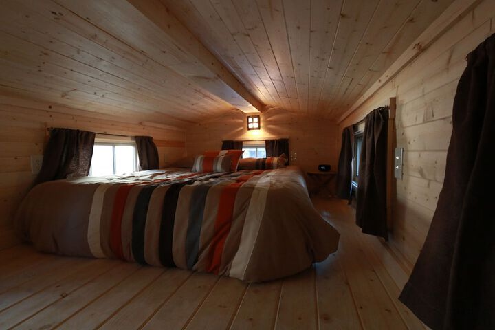 Room 9 of 87