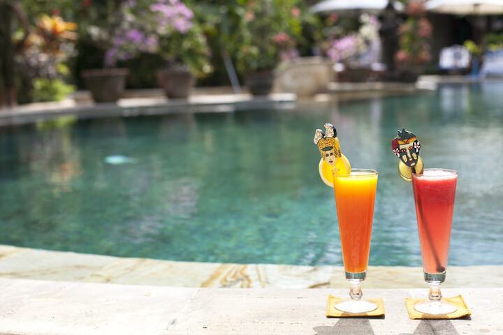 Pools & Facilities