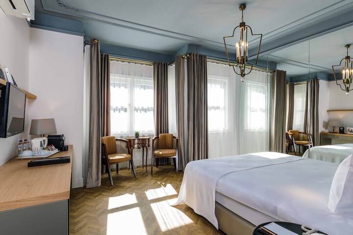 Room 20 of 54