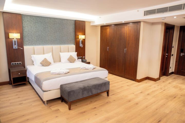 Room 8 of 46